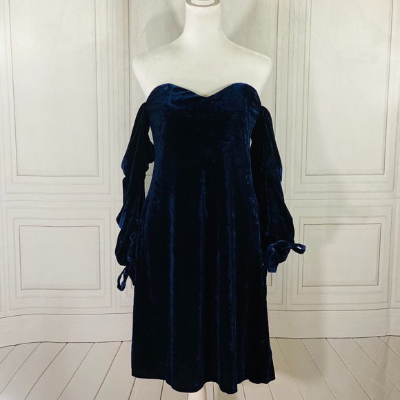NWT Romeo & Juliet Couture Navy Velvet Off Shoulder Dress Large  Large - Picture 3 of 15